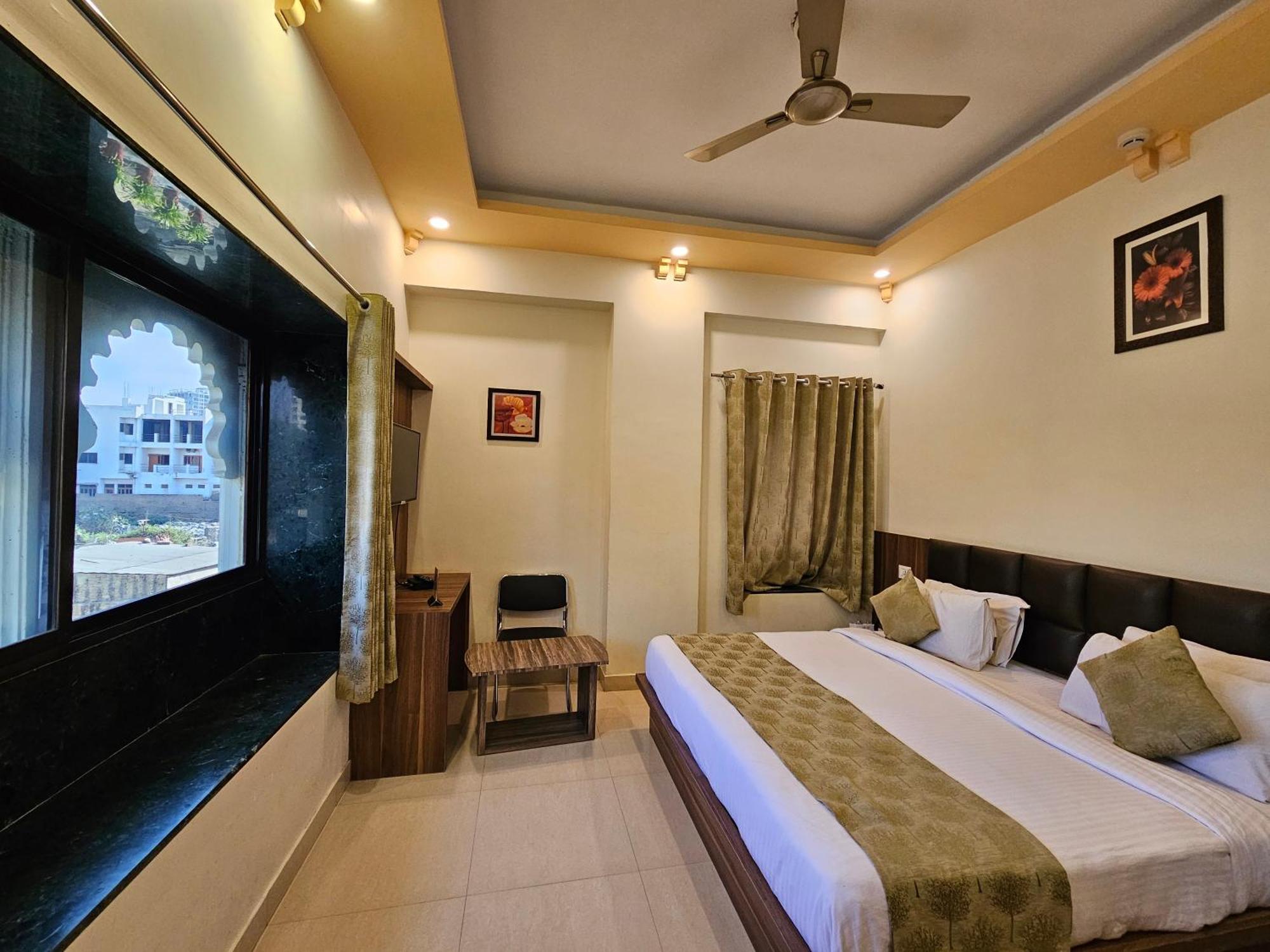 Hotel Riddhi Inn Udaipur Kültér fotó