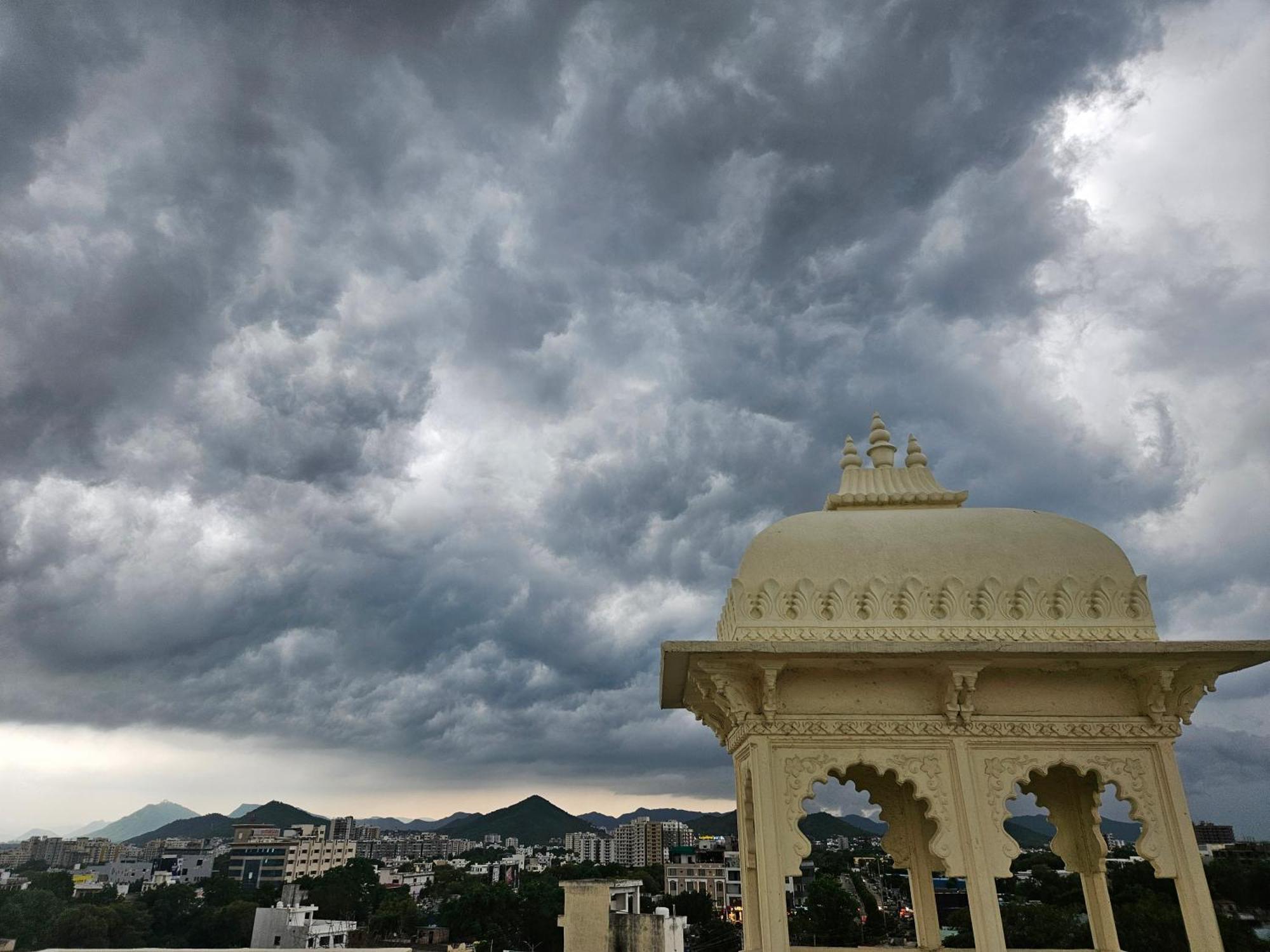 Hotel Riddhi Inn Udaipur Kültér fotó